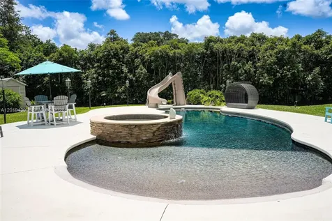 2640 SW 137th Terrace Davie FL 33330