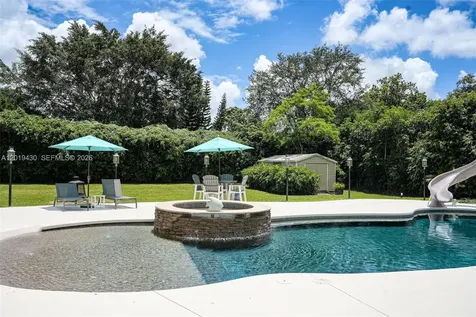 2640 SW 137th Terrace Davie FL 33330