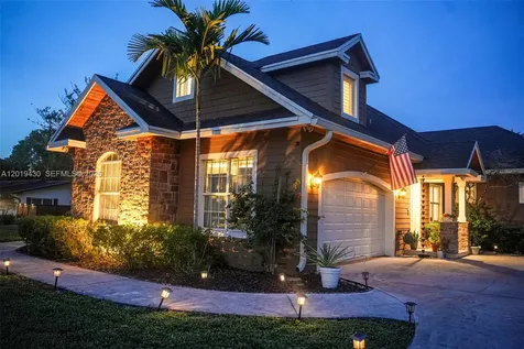 2640 SW 137th Terrace Davie FL 33330