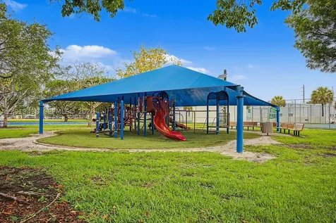 7256 SW 94th Place Miami FL 33173