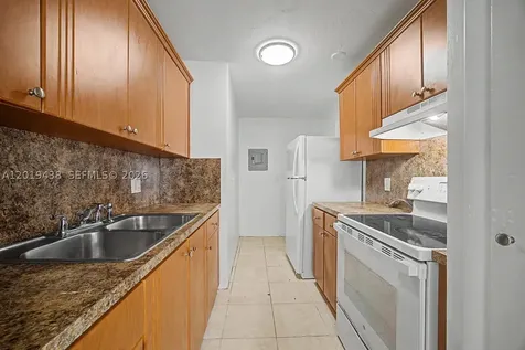 7256 SW 94th Place Miami FL 33173