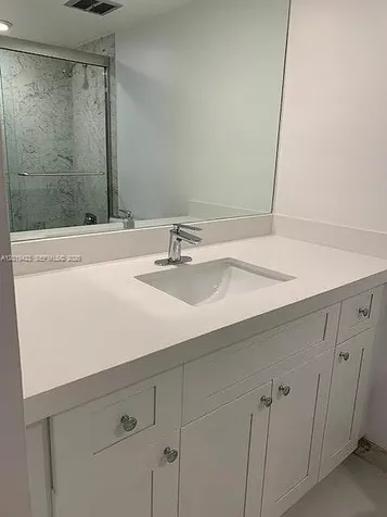 881 Ocean Drive Key Biscayne FL 33149