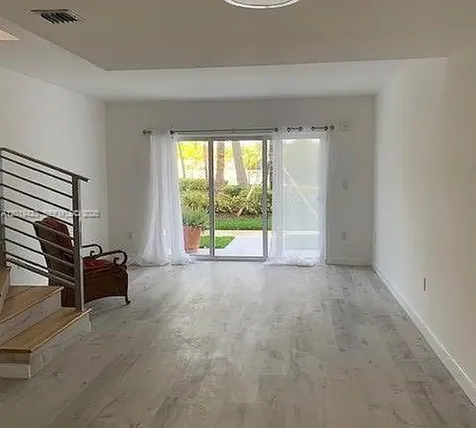 881 Ocean Drive Key Biscayne FL 33149