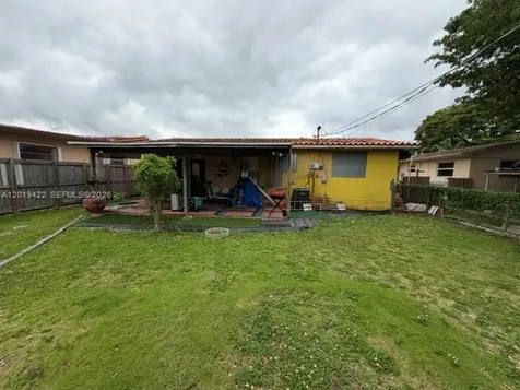 9385-9387 SW 37th Street Miami FL 33165