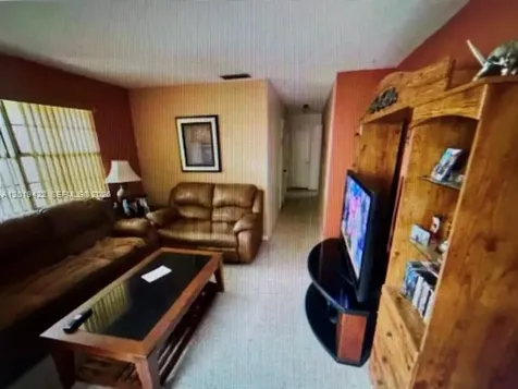 9385-9387 SW 37th Street Miami FL 33165