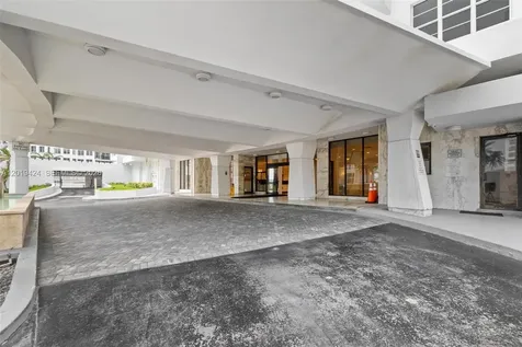 5700 Collins Avenue Miami Beach FL 33140