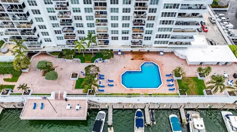 5700 Collins Avenue Miami Beach FL 33140
