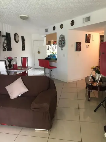 8245 Lake Drive Doral FL 33166