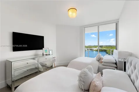 17111 Biscayne Boulevard North Miami Beach FL 33160