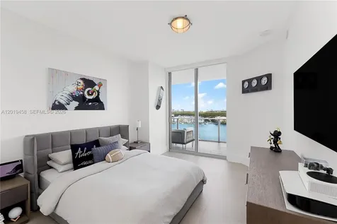 17111 Biscayne Boulevard North Miami Beach FL 33160