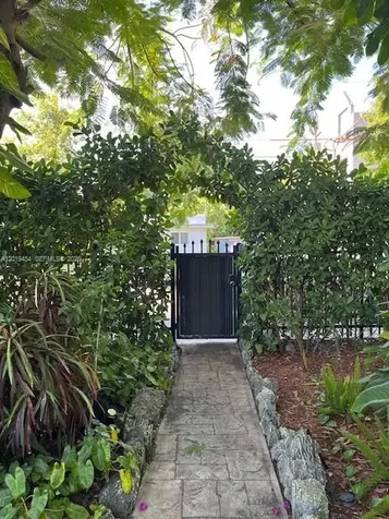 410 NW 31st Street Miami FL 33127