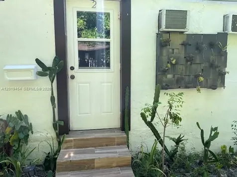 410 NW 31st Street Miami FL 33127