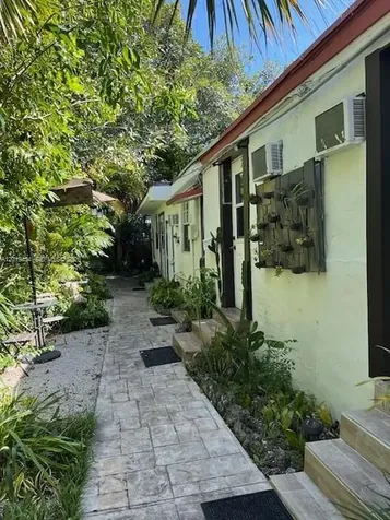 410 NW 31st Street Miami FL 33127