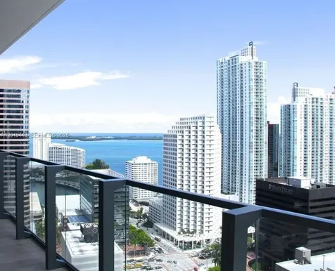 68 SE 6th Street Miami FL 33131