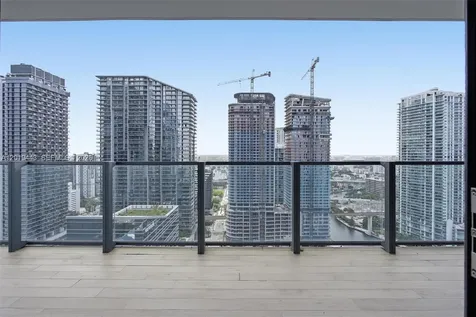 68 SE 6th Street Miami FL 33131