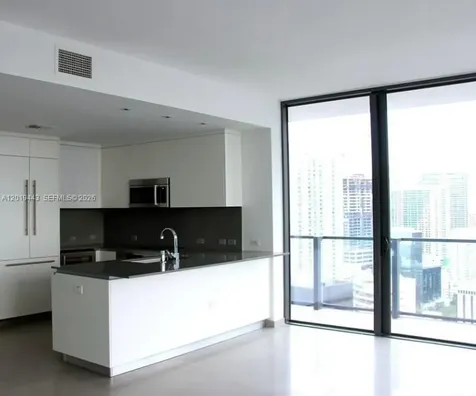 68 SE 6th Street Miami FL 33131