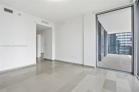 68 SE 6th Street Miami FL 33131