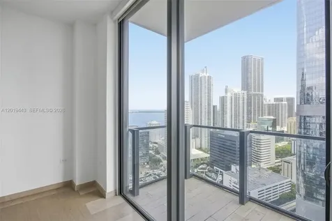 68 SE 6th Street Miami FL 33131