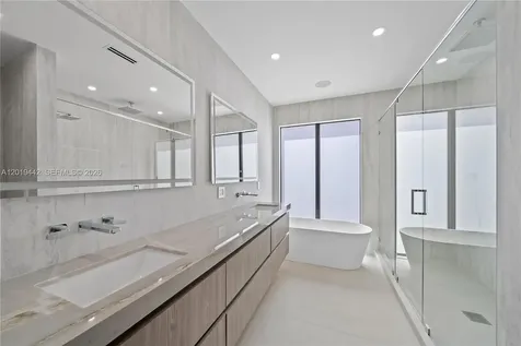 280 NW 47th Street Miami FL 33127