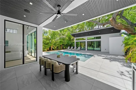 280 NW 47th Street Miami FL 33127