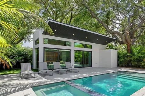 280 NW 47th Street Miami FL 33127