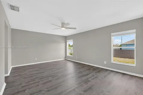 409 NE 25th Terrace Cape Coral FL 33909
