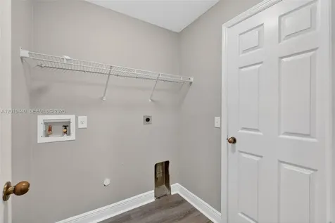 409 NE 25th Terrace Cape Coral FL 33909