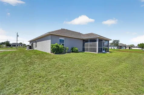 409 NE 25th Terrace Cape Coral FL 33909