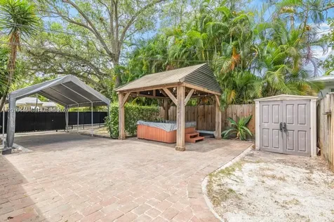 2301 Tequesta Lane Coconut Grove FL 33133