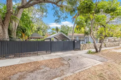 2301 Tequesta Lane Coconut Grove FL 33133