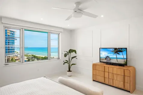 5255 Collins Avenue Miami Beach FL 33140