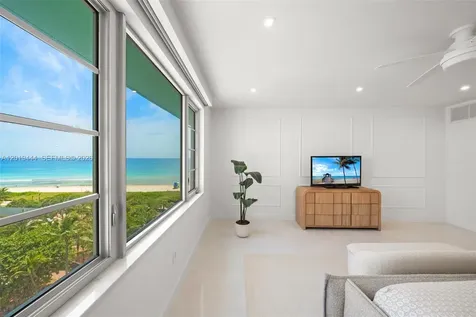 5255 Collins Avenue Miami Beach FL 33140