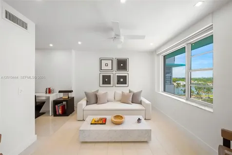5255 Collins Avenue Miami Beach FL 33140