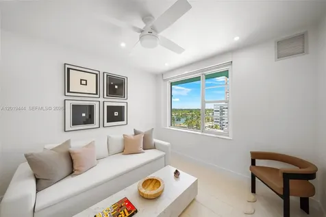 5255 Collins Avenue Miami Beach FL 33140