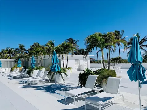 5255 Collins Avenue Miami Beach FL 33140