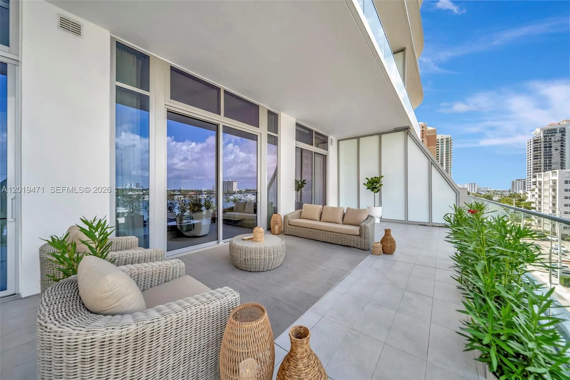 153 N Seabreeze Fort Lauderdale FL 33304