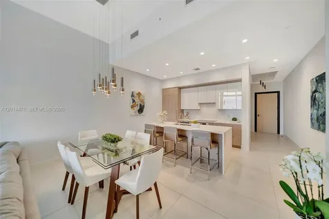 153 N Seabreeze Fort Lauderdale FL 33304