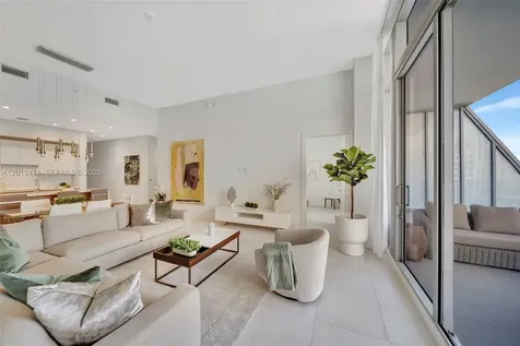 153 N Seabreeze Fort Lauderdale FL 33304
