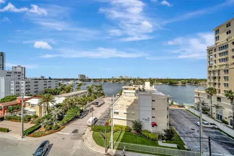 153 N Seabreeze Fort Lauderdale FL 33304