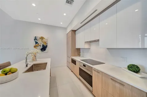 153 N Seabreeze Fort Lauderdale FL 33304