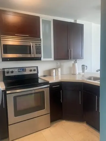 1035 West Avenue Miami Beach FL 33139