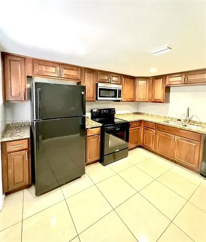 443 NE 195th Street Miami FL 33179