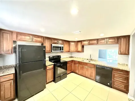 443 NE 195th Street Miami FL 33179