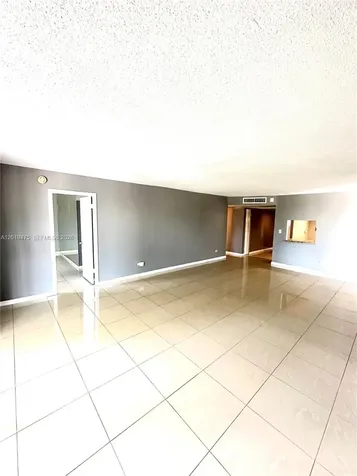 443 NE 195th Street Miami FL 33179