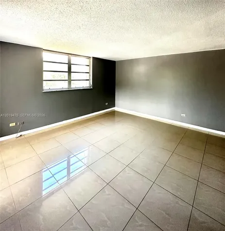 443 NE 195th Street Miami FL 33179