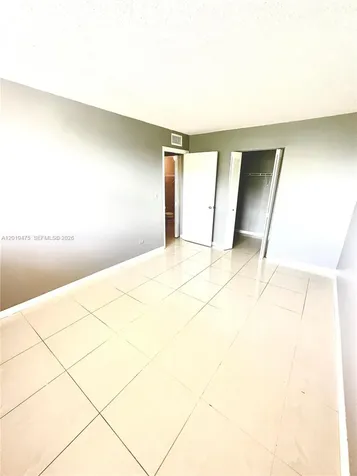 443 NE 195th Street Miami FL 33179