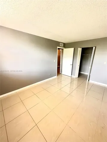 443 NE 195th Street Miami FL 33179
