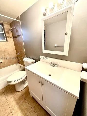 443 NE 195th Street Miami FL 33179