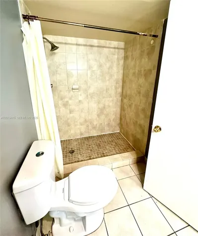 443 NE 195th Street Miami FL 33179