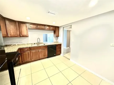 443 NE 195th Street Miami FL 33179